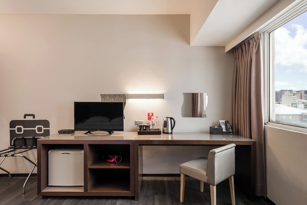 Business Double Room Single Use photo 2