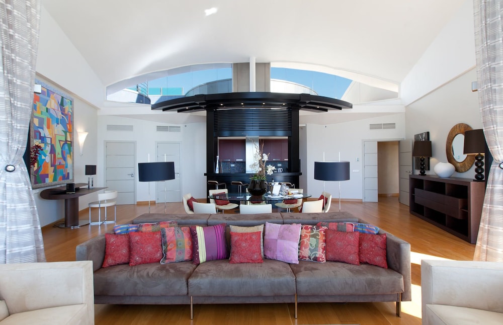 Presidential Suite