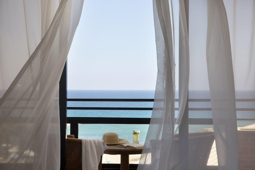 Standard Room, Sea View - Photo 8