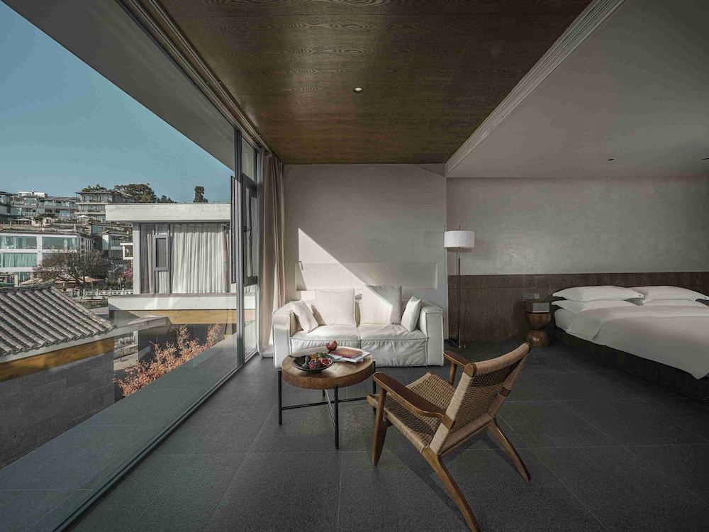 Family Suite, City View