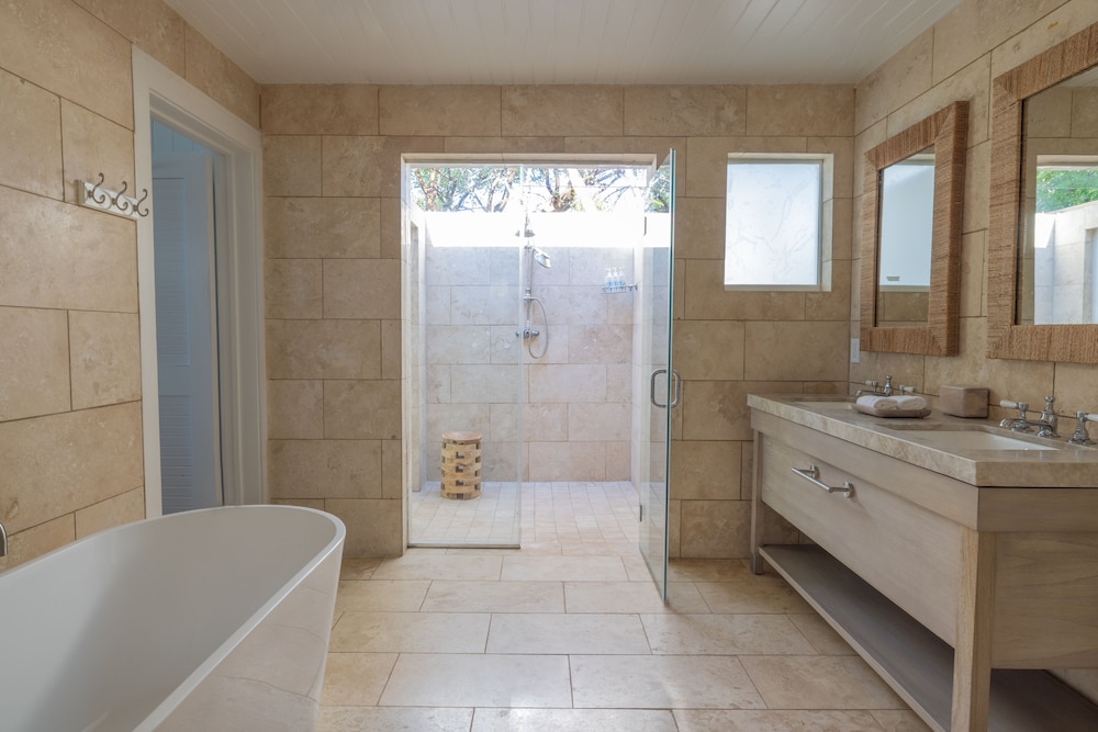 Room (Beachfront Grand King) - Photo 7