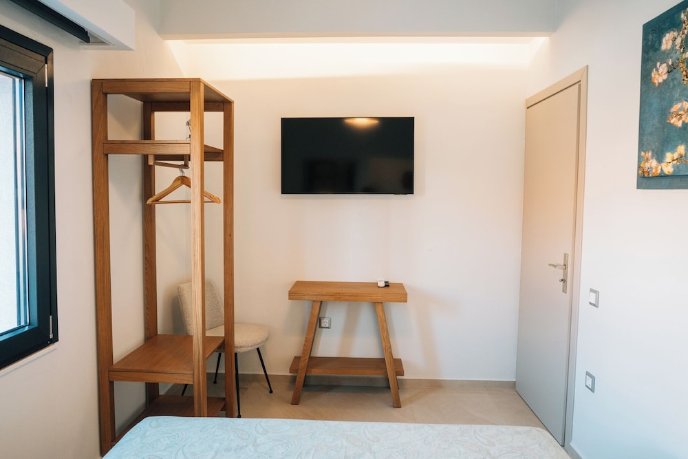 Luxury Apartment, 2 Bedrooms, Kitchen, Ground Floor photo 2