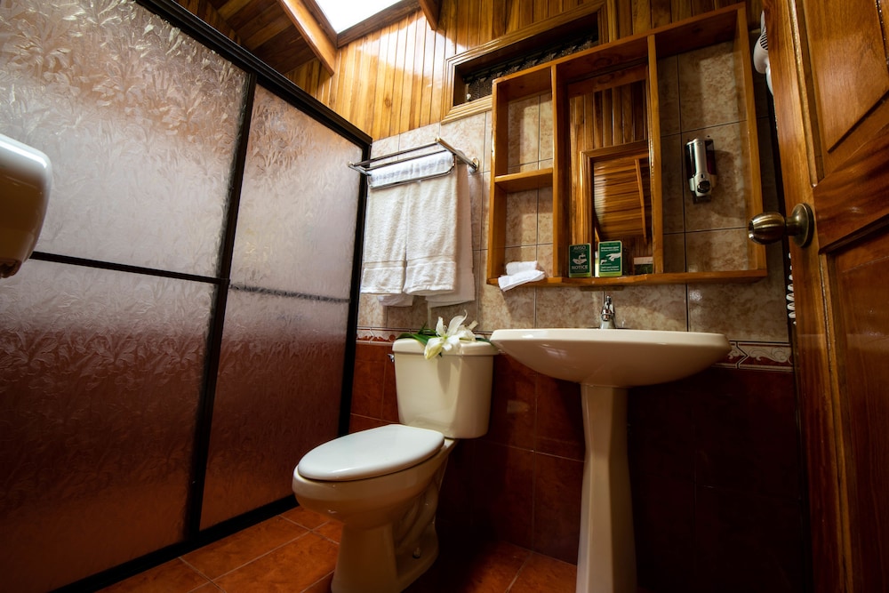 Junior Cabin photo 3
