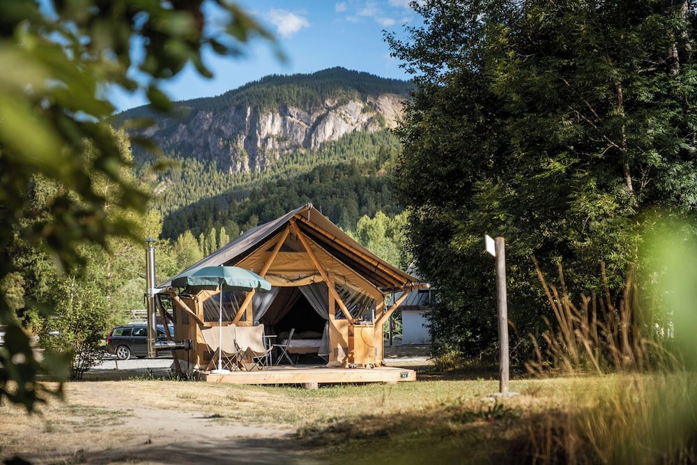 Deluxe Tent (Trappeur II) photo 2