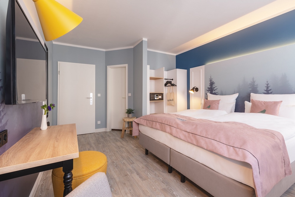 Standard Double Room Single Use photo 2