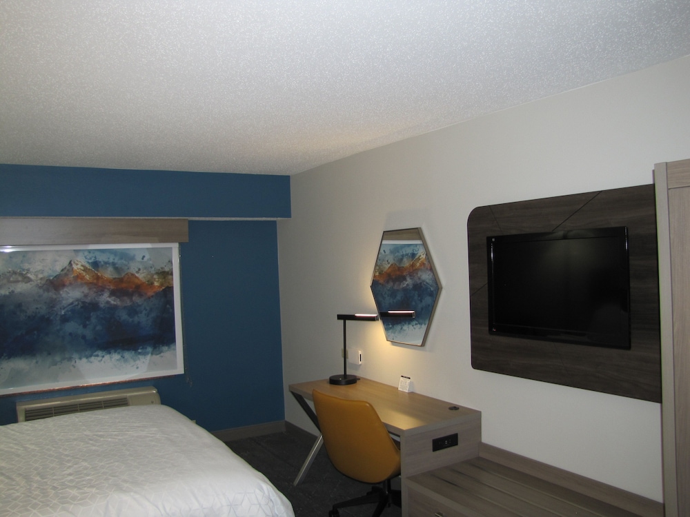Suite, 2 Queen Beds (Addl Living Area) - Photo 2