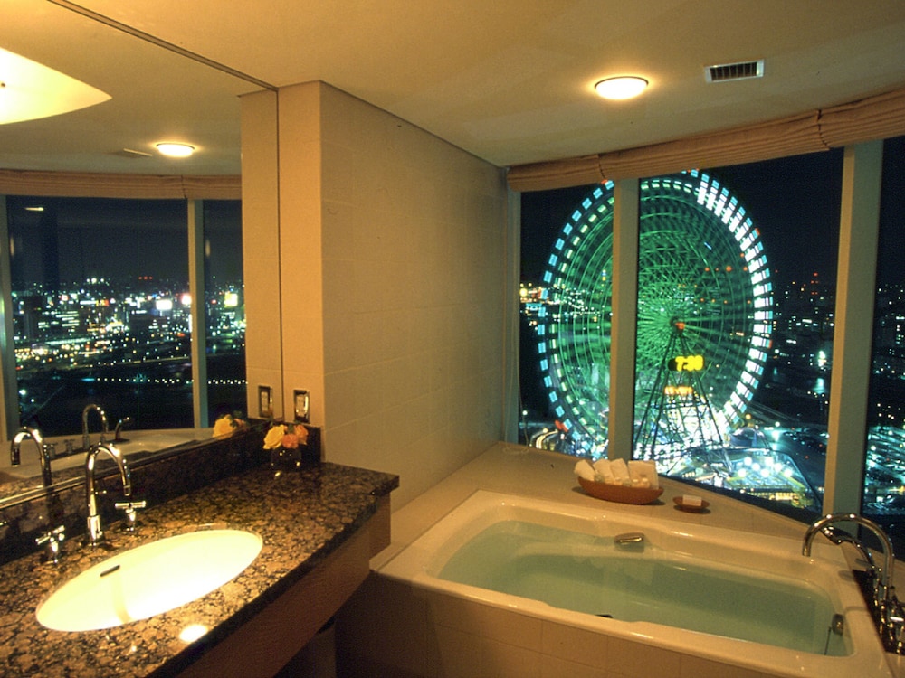 Luxury Triple Park View, Non-Smoking (bed size 97cm) - Photo 3