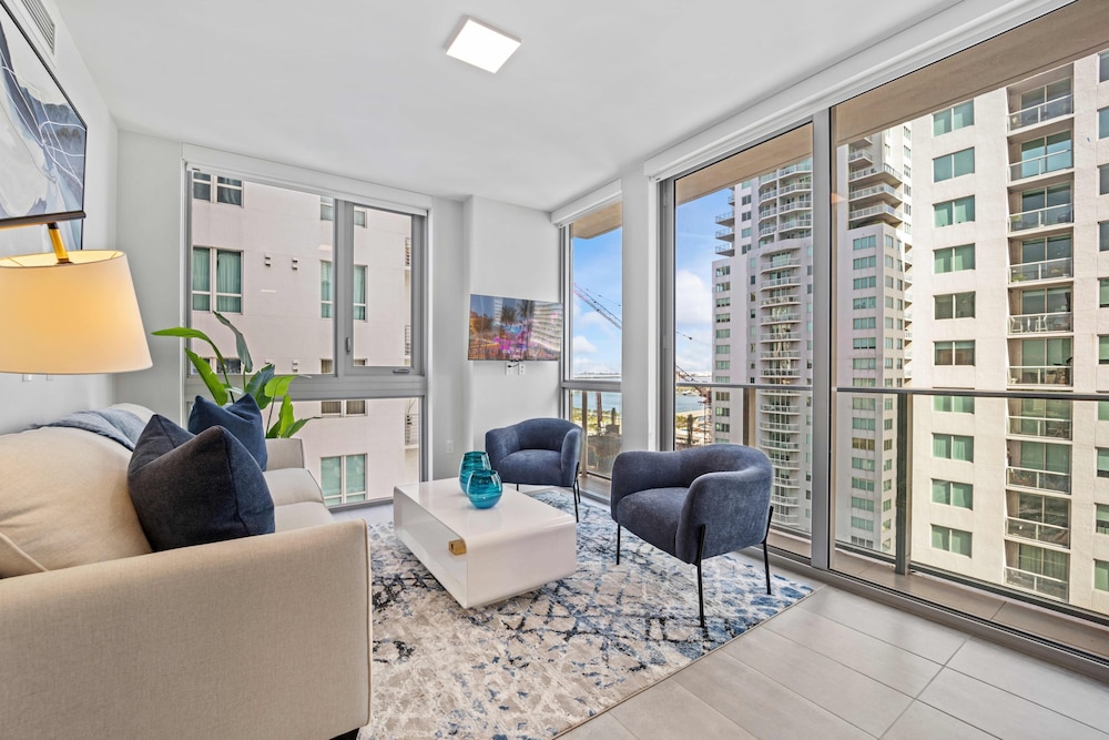 Condo photo 1