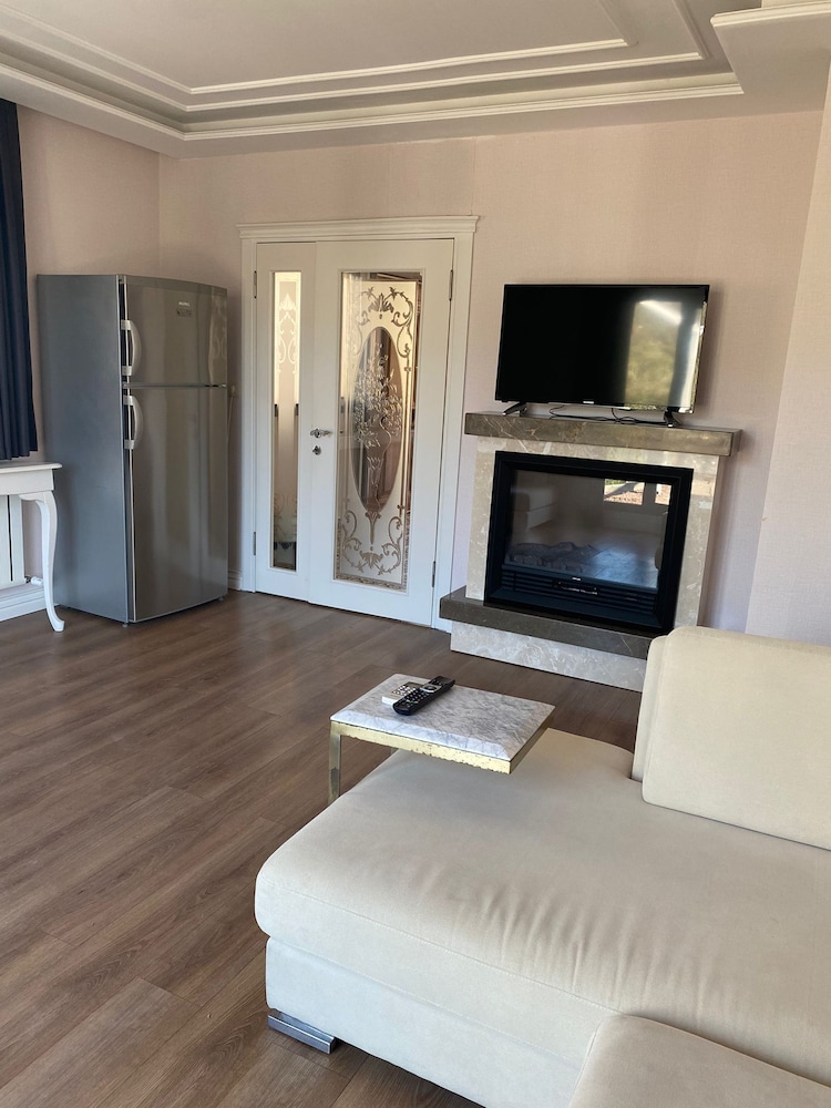 Superior Studio Suite, 1 Bedroom, Balcony, Sea View