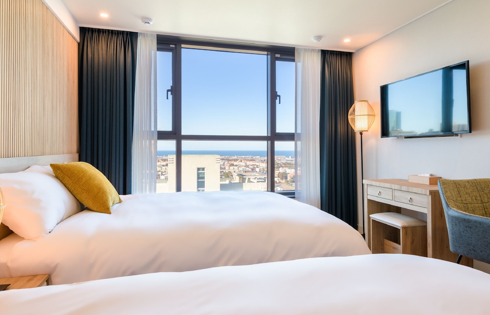 Standard Family Twin Ocean View