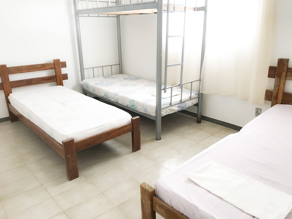 Quarto triplo (1,4, 8 e 10) photo 3