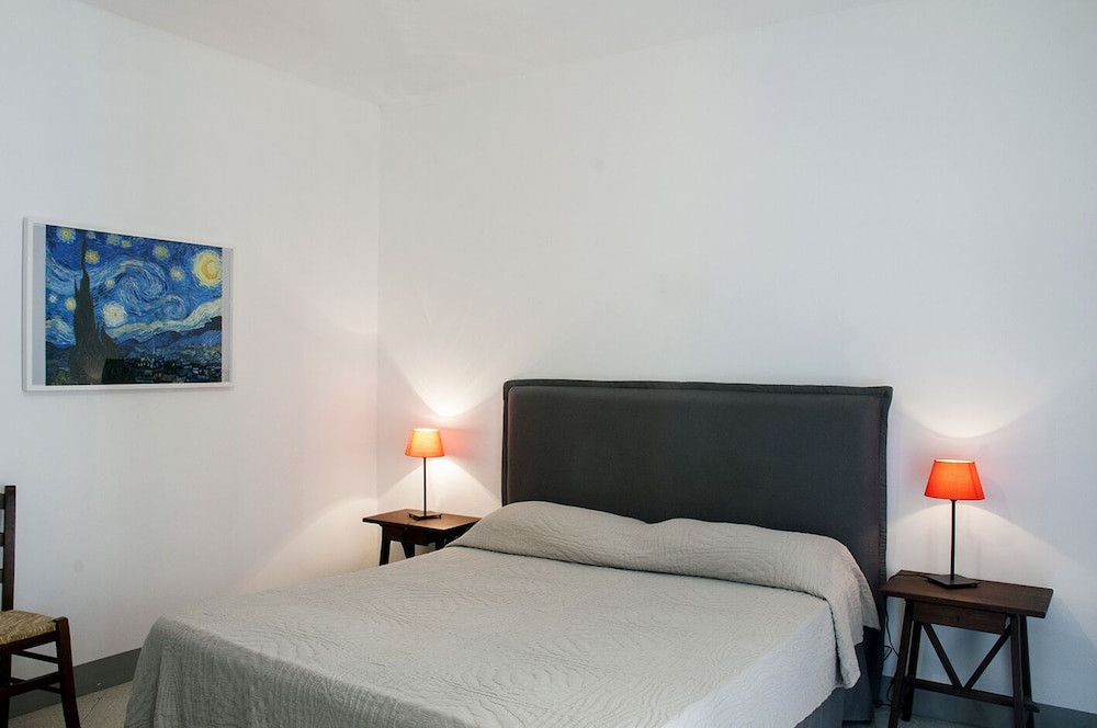 Family Apartment, 4 Bedrooms, Park View (GINESTRA) photo 2