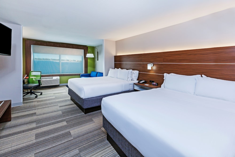 Suite, Multiple Beds