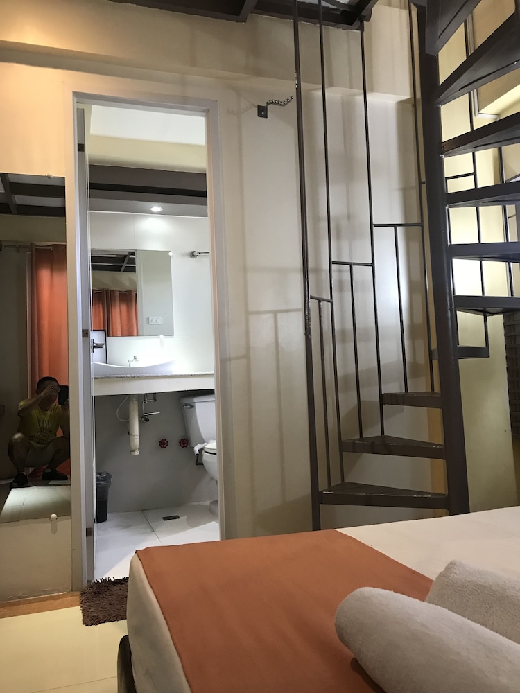 Corporate Room