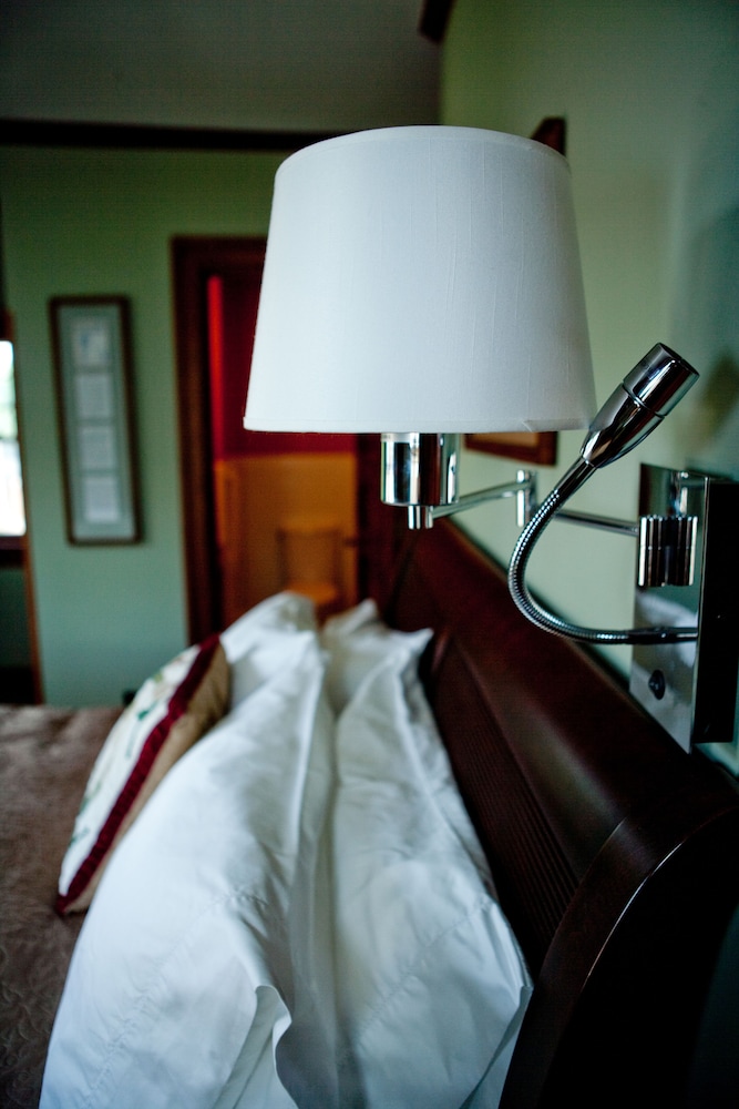 Room, 1 Queen Bed, Balcony photo 2