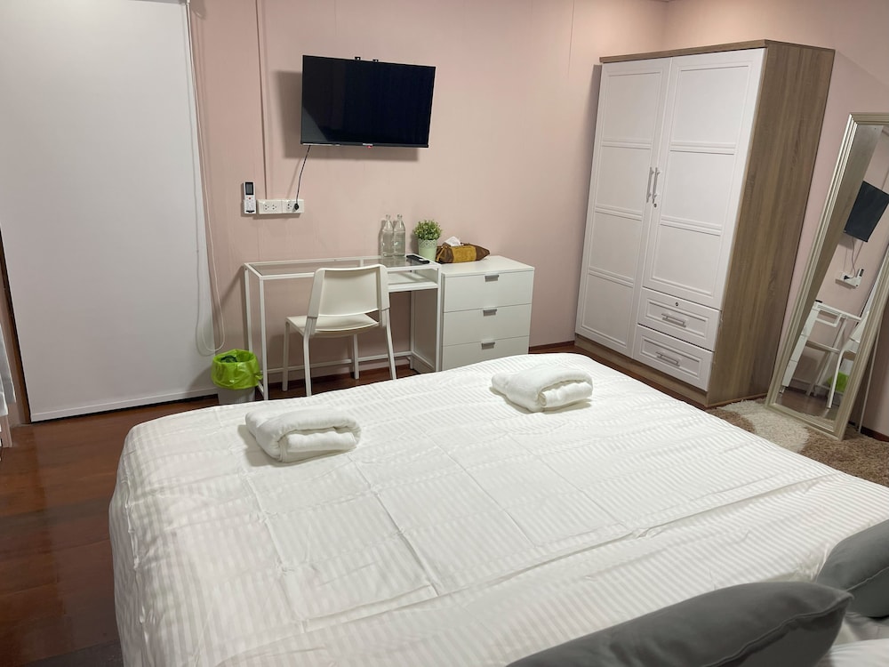 Deluxe Double Room, Private Bathroom, Mountain View photo 3