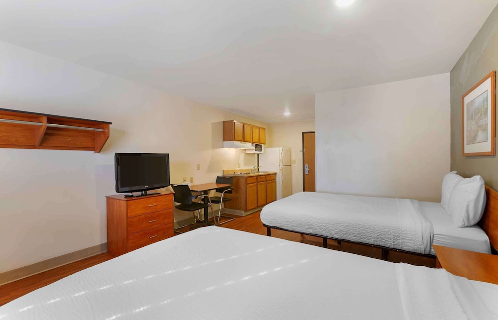 Standard Studio, 2 Double Beds, Non Smoking, Refrigerator & Microwave photo 2