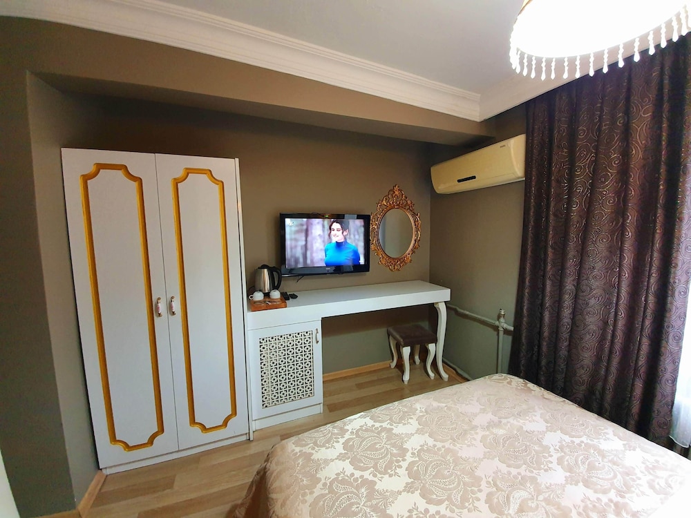 Deluxe Single Room, Double Bed photo 2