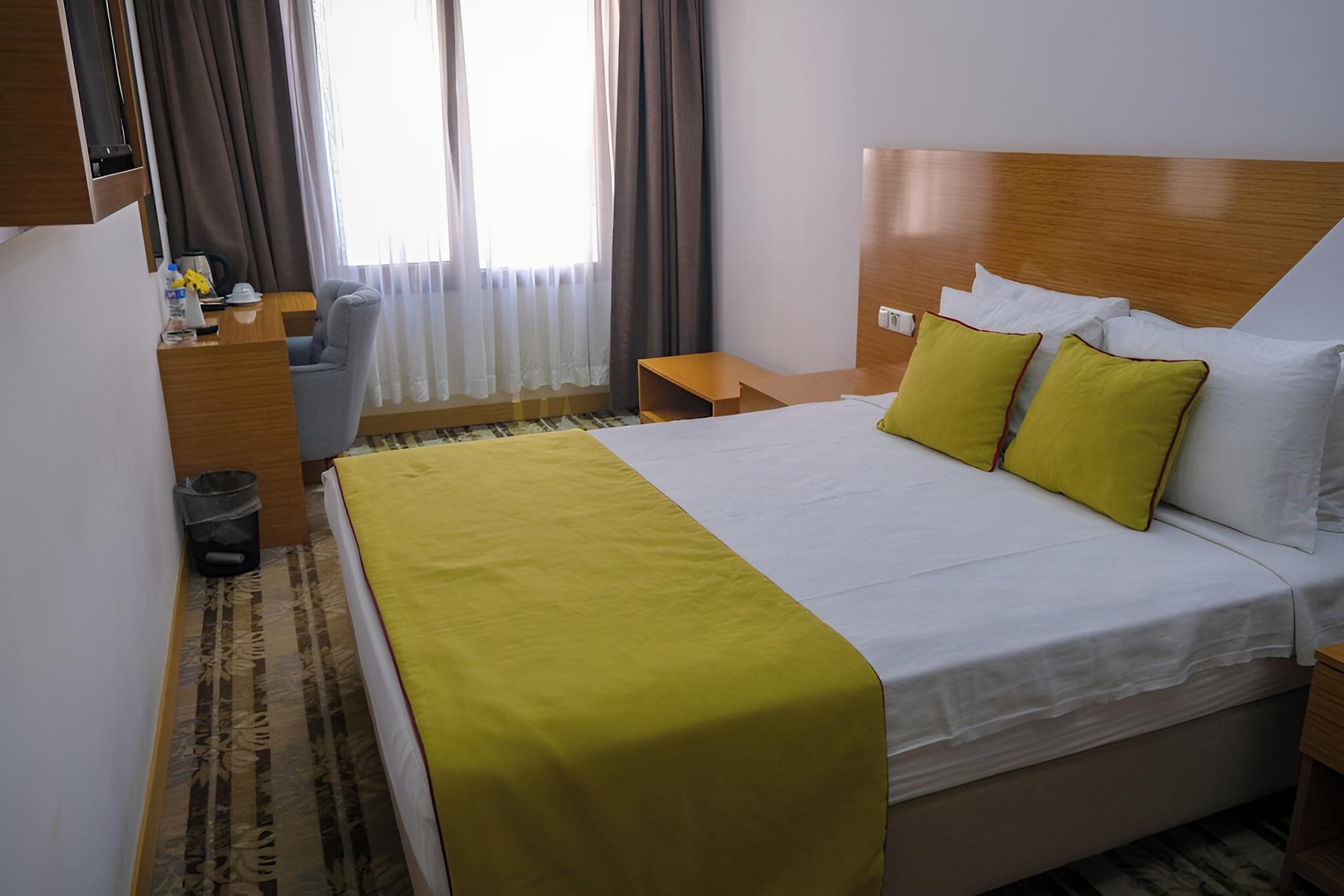 Standard Double Room - Photo 1