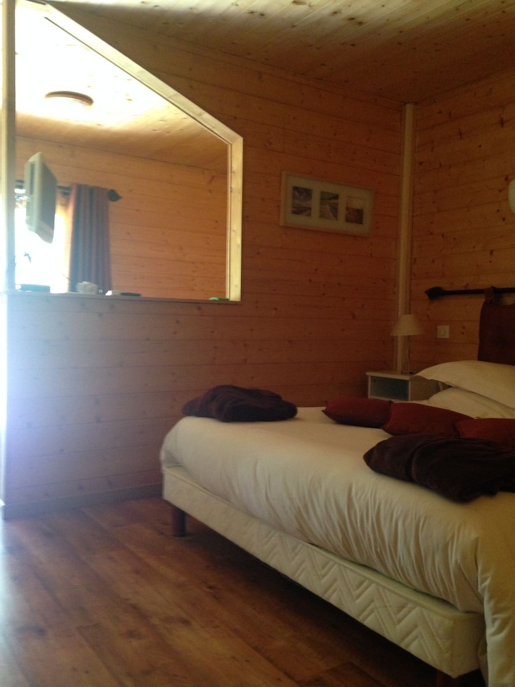 Suite, 2 Bedrooms (Coraline) photo 3