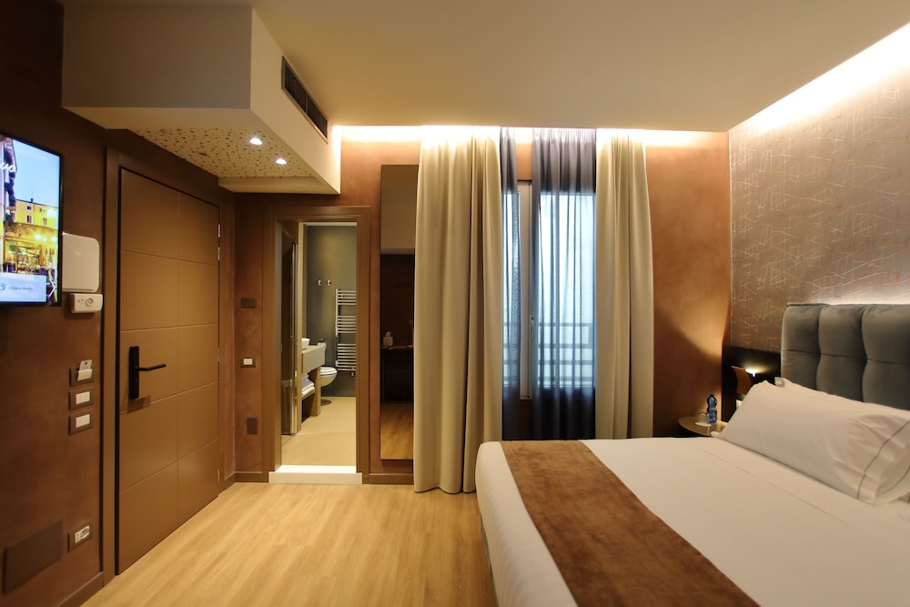Economy Room - Photo 5