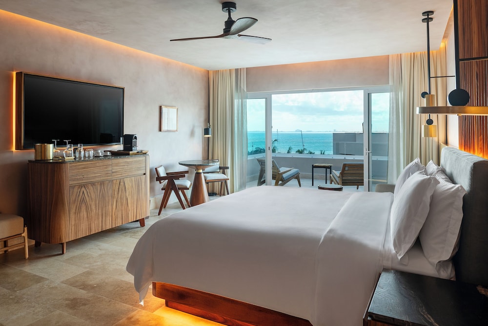 Suite, 1 King Bed, Ocean View (Master Duplex, Plunge Pool)