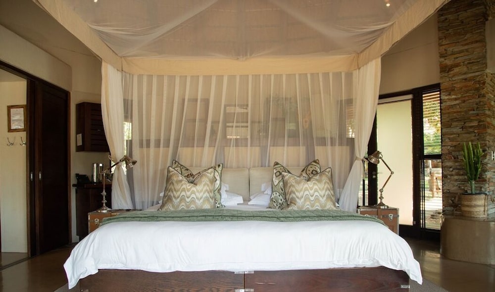 Luxury Double or Twin Room, 1 King Bed photo 2