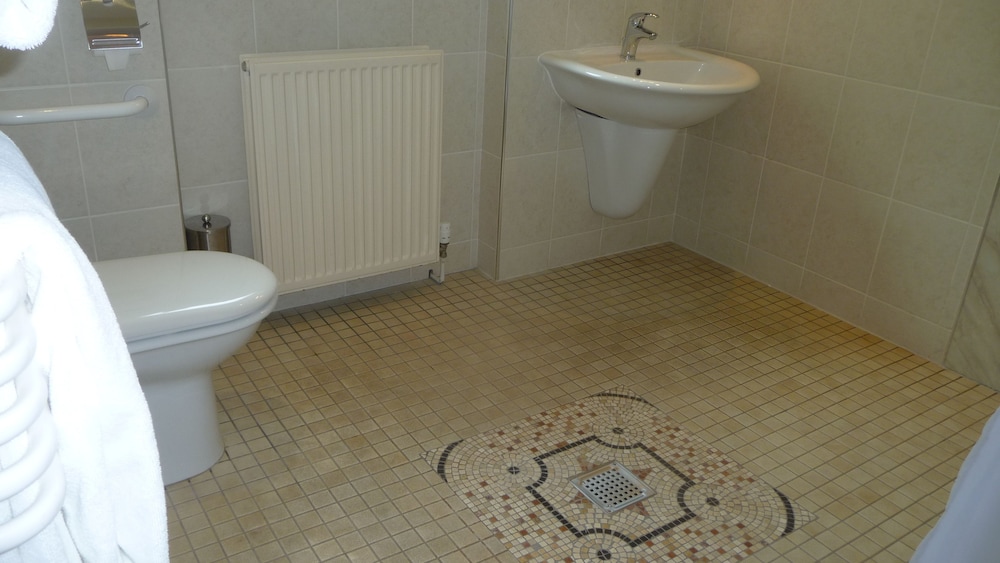 Twin Room, Accessible, Ground Floor (Room 1) photo 1