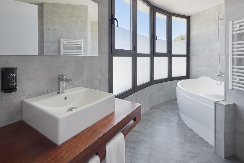 Superior Double Room, Terrace, Sea View (90 mins of free spa access per day) photo 3