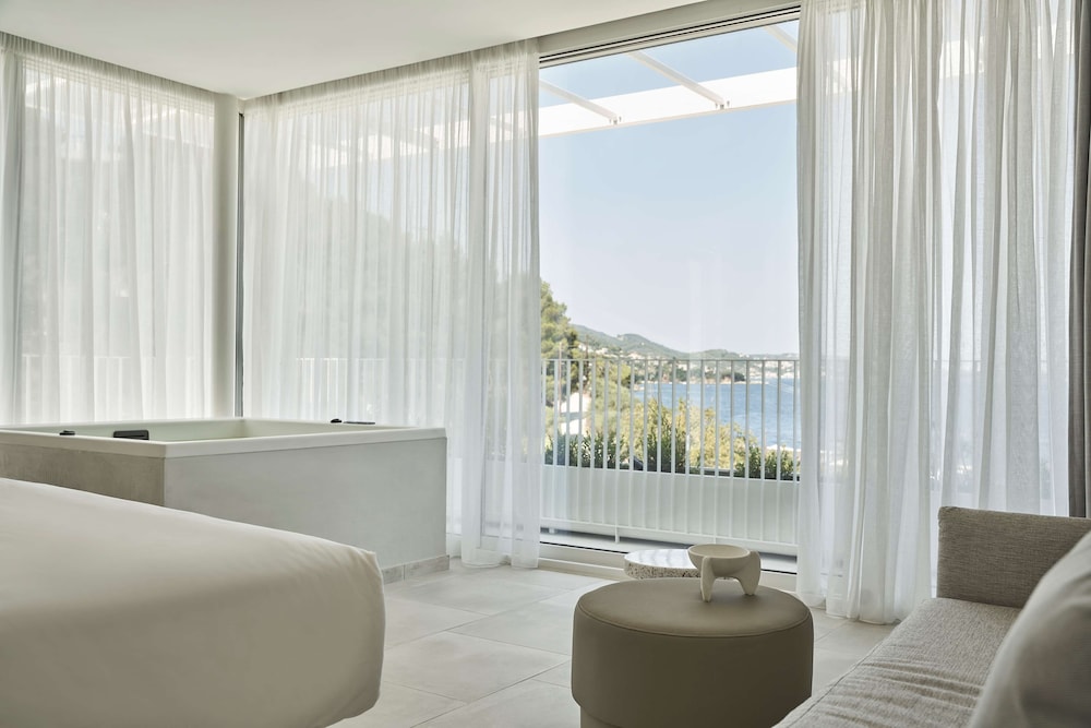 Suite, Jetted Tub, Sea View (Rooftop) - Photo 3