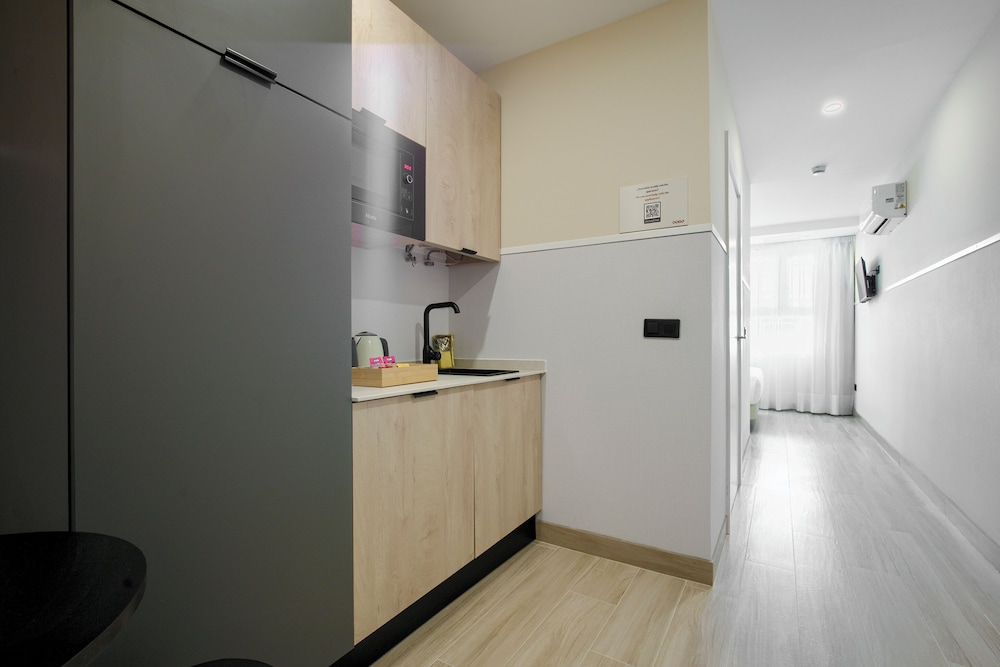 Dobo Madrid B90, Photo 7