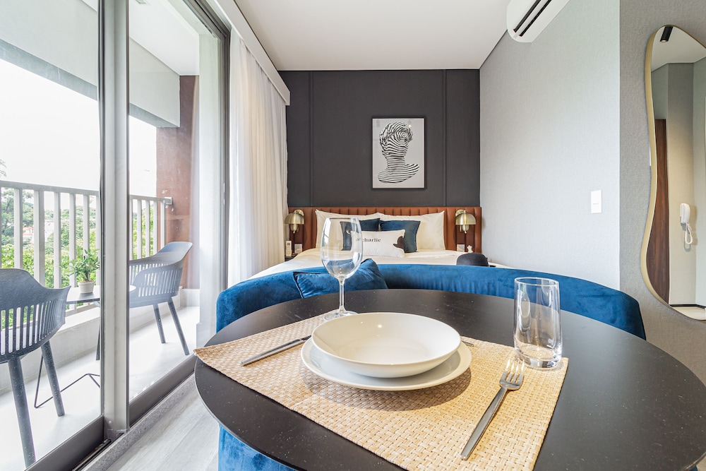 Superior Studio, 1 Double Bed, Patio thumbnail 6