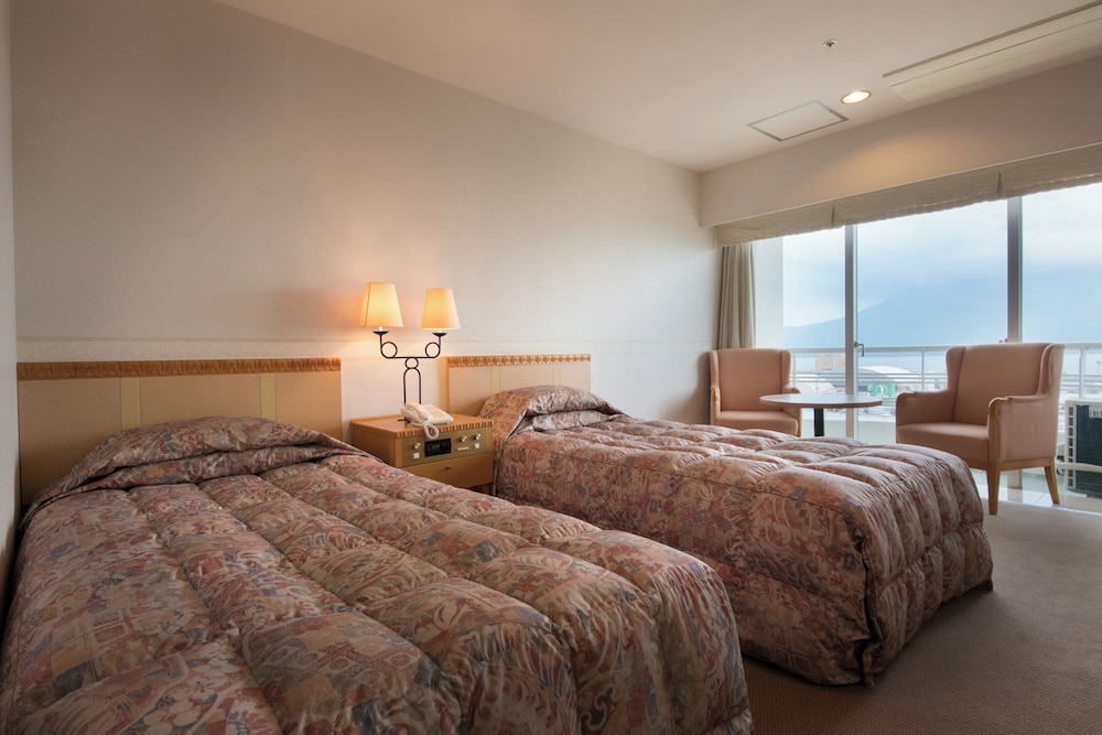 Triple Room, Non Smoking (Sakurajima View)