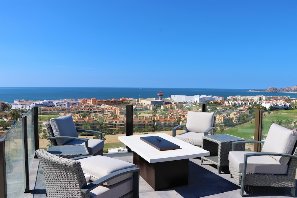 Luxury Penthouse, 3 Bedrooms, Jetted Tub, Ocean View