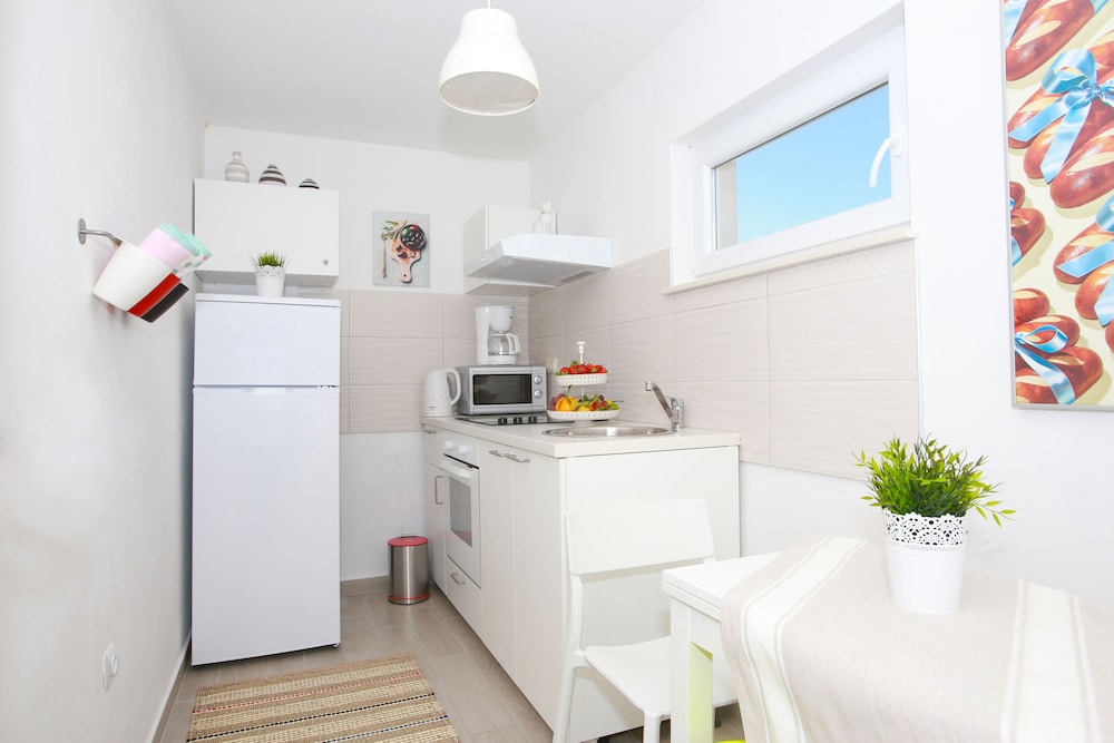 Apartment, 2 Bedrooms, Terrace, Sea View photo 3