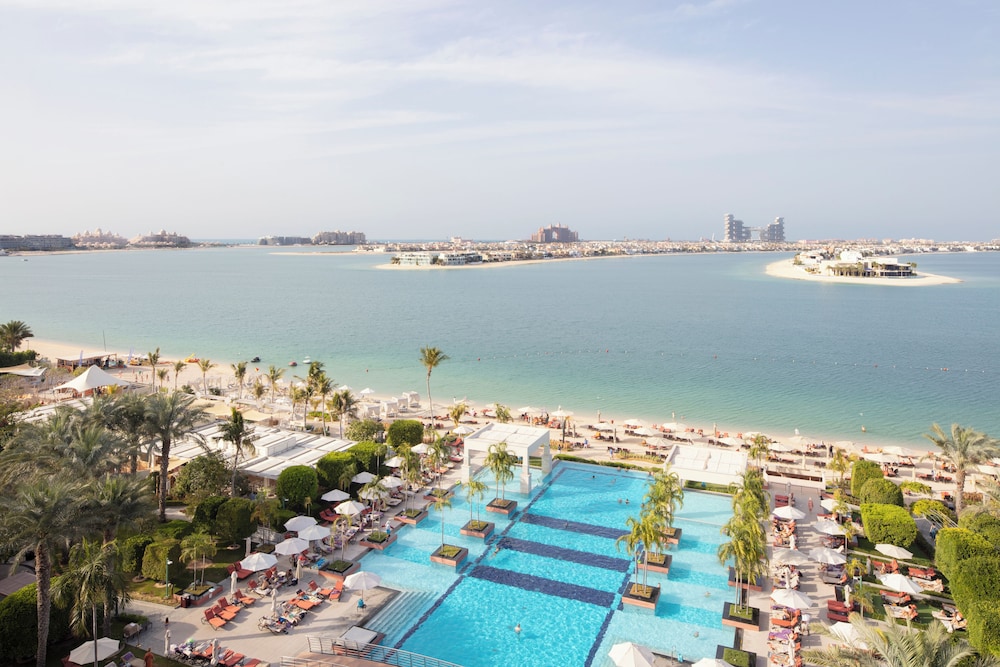 Imperial Two Bedroom Suite, Club Lounge access/benefits, afternoon tea, luxury spa facilities