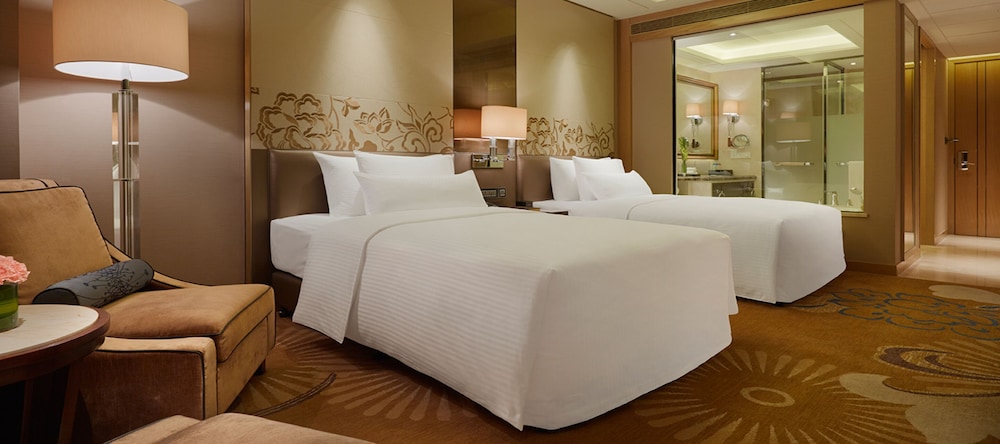 Grand Deluxe Twin Room photo 2