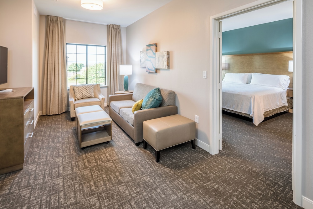 Suite, 2 Bedrooms, Accessible, Kitchen (Communications, Accessible Shower)