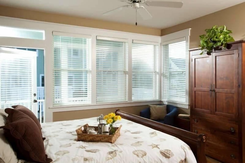 Family House, 4 Bedrooms, Ocean View, Sea Facing photo 3