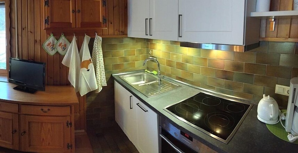 Family Apartment, Multiple Beds, Non Smoking, Garden View photo 3