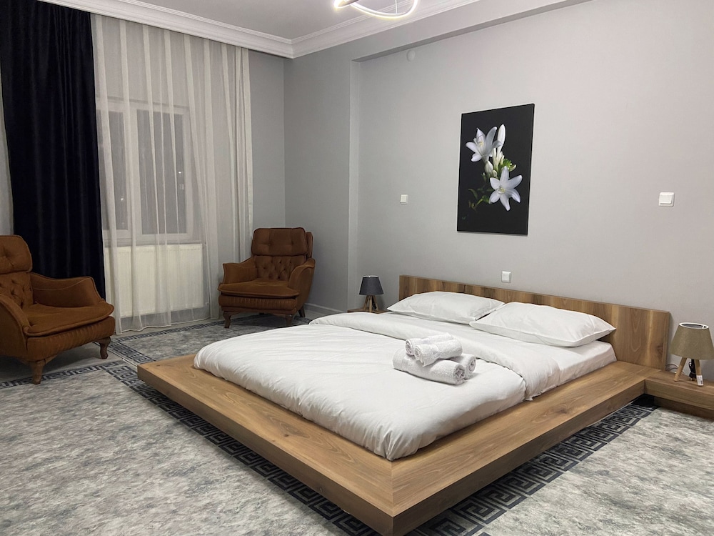 Basic Apartment photo 1
