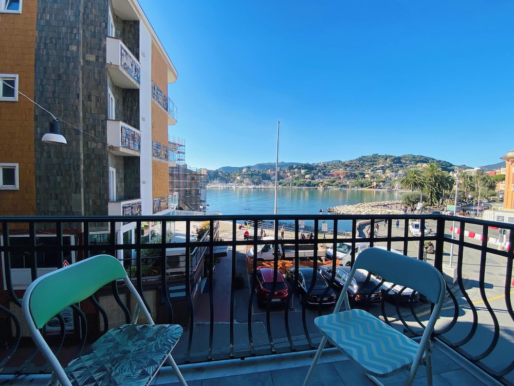 Superior Suite, Balcony, Beach View