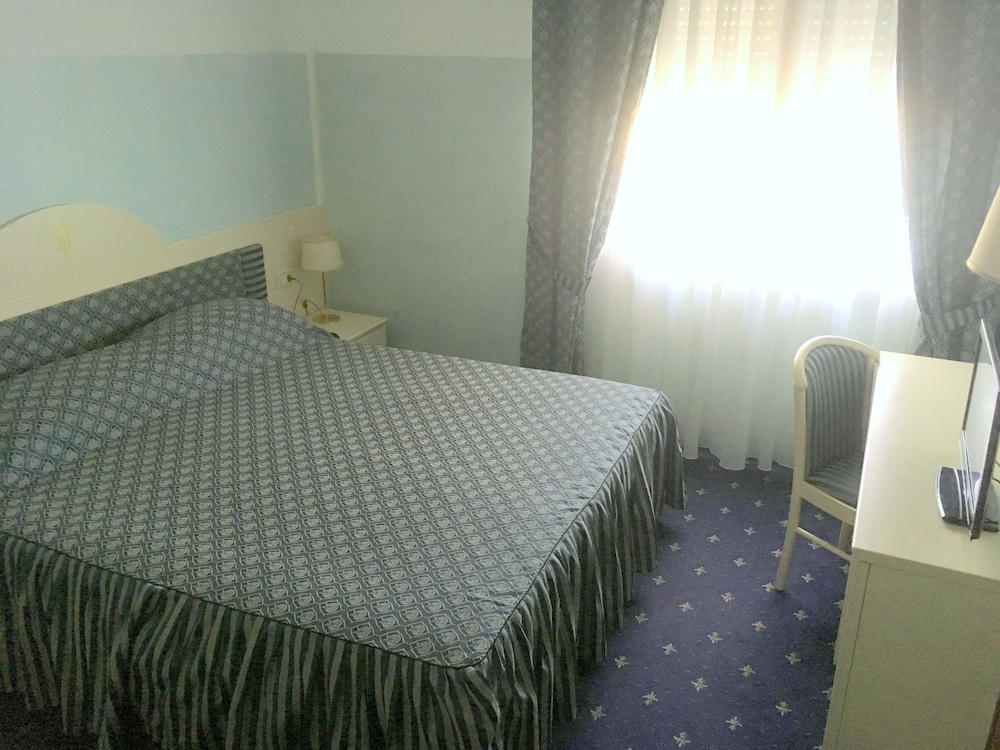 Classic Double Room photo 3