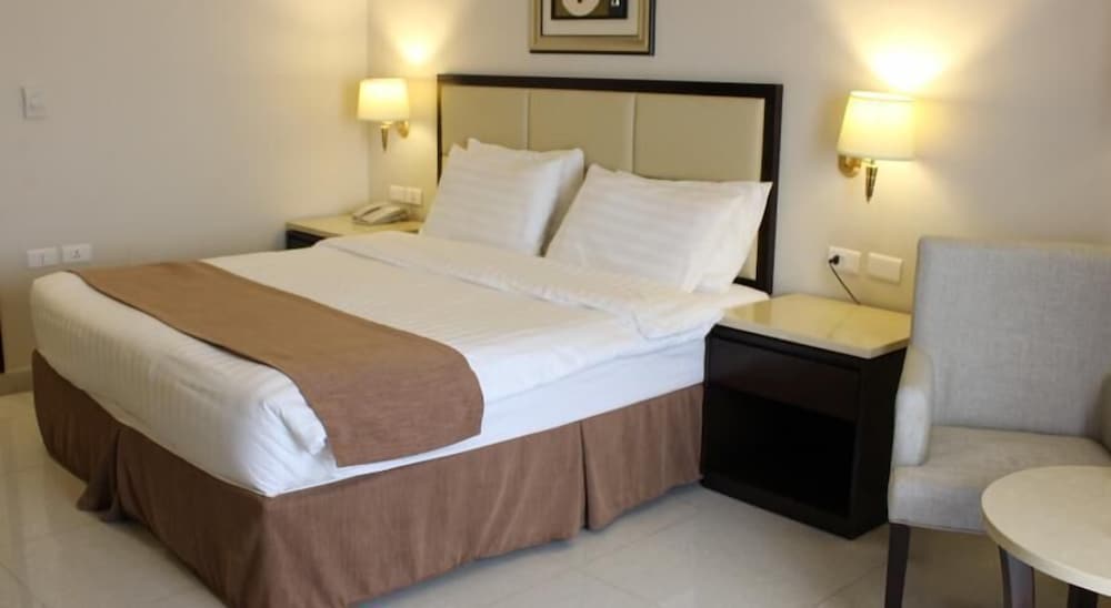Premium Double Room, Sea View, Poolside photo 1