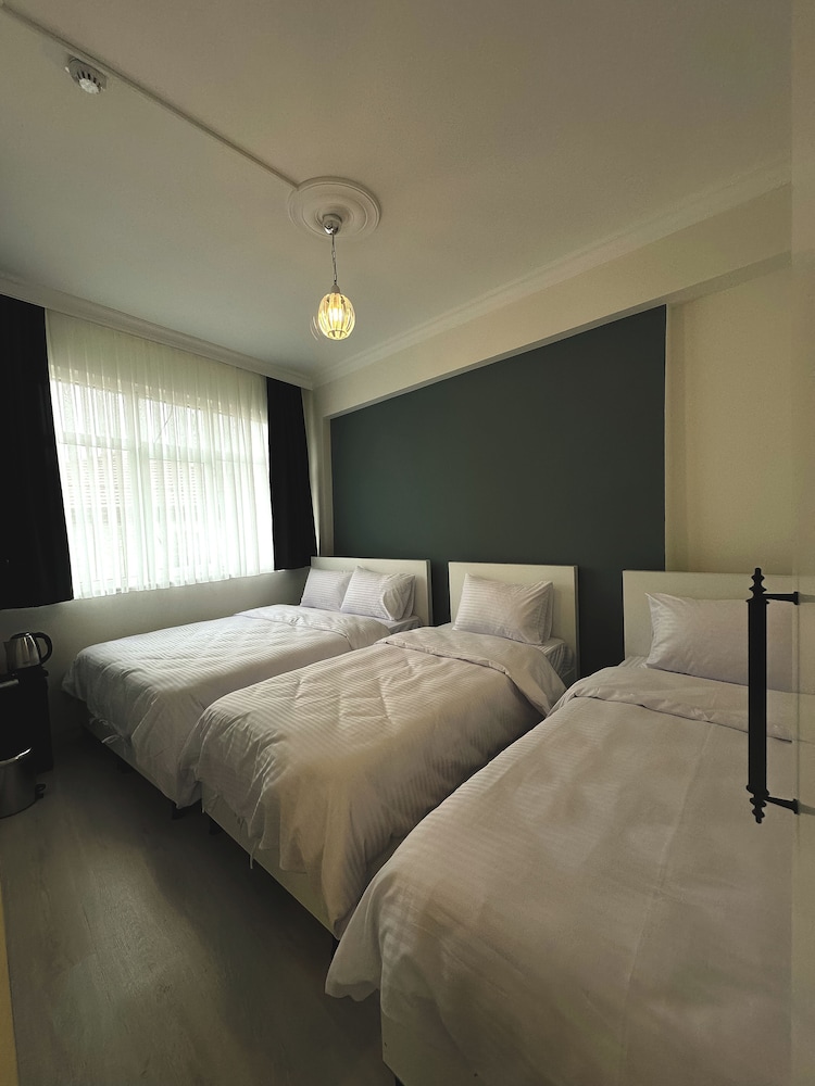 Standard Quadruple Room photo 1