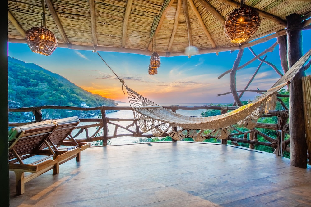 New Tower-hawk Love Nest Ocean View