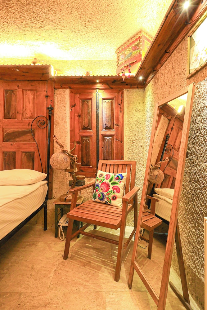 Superior Room, 1 Bedroom, Non Smoking, Jetted Tub (4) - Photo 4