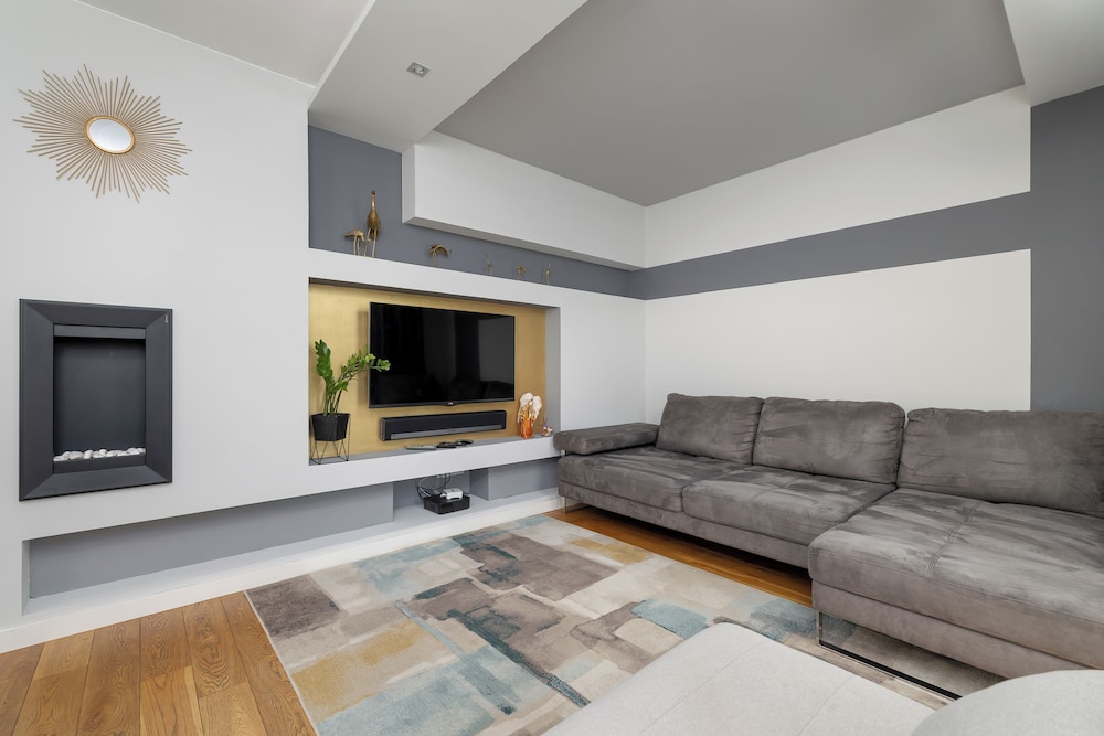 Apartment, 2 Bedrooms, Balcony