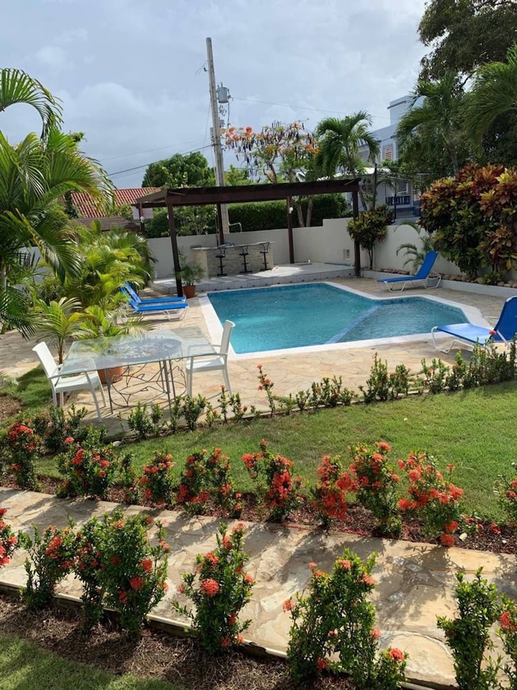 Condo, 2 Bedrooms, Smoking, Private Pool