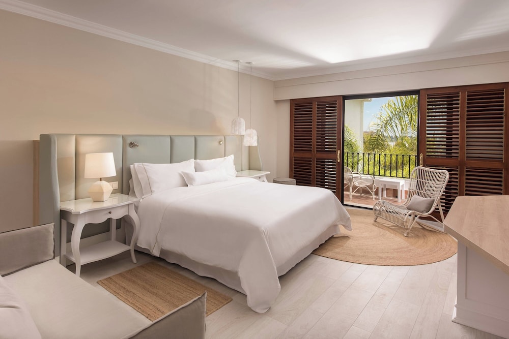 Panoramic Suite, 1 Bedroom, Terrace (Executive) thumbnail 6